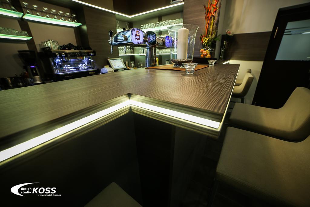 Břeclav Hotel Imos المظهر الخارجي الصورة
