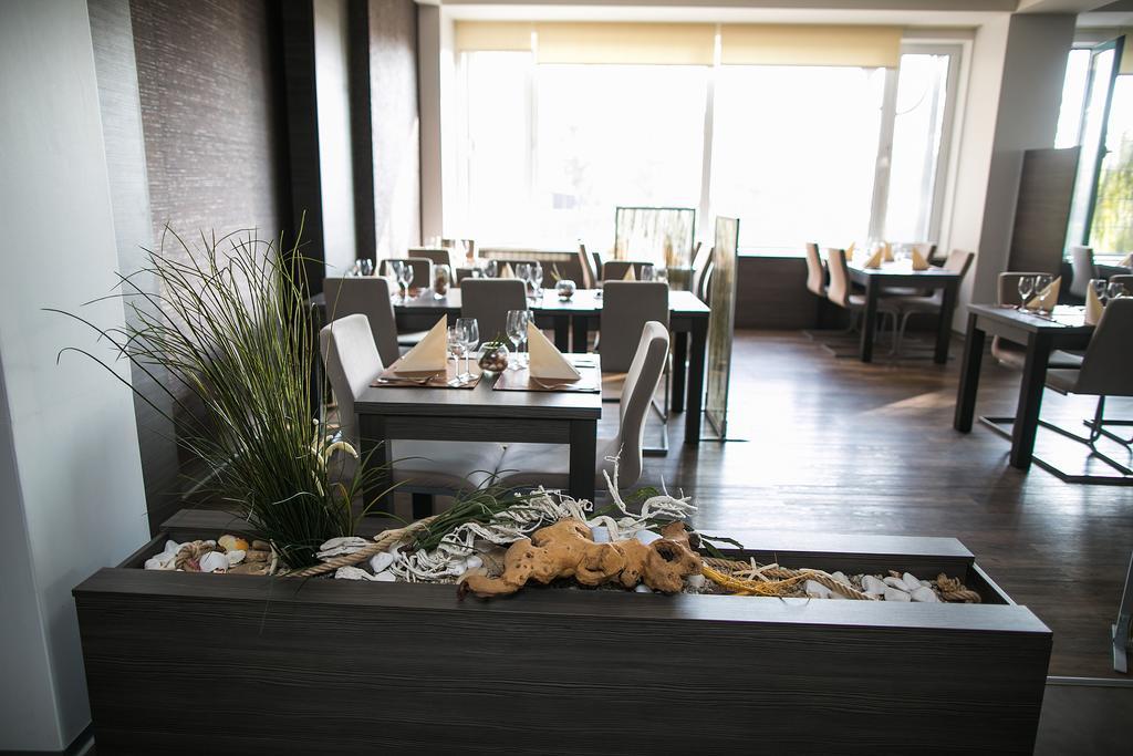 Břeclav Hotel Imos المظهر الخارجي الصورة