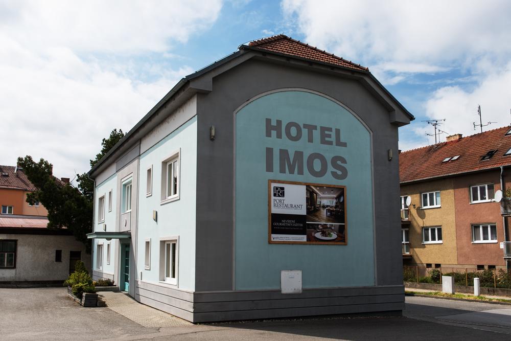 Břeclav Hotel Imos المظهر الخارجي الصورة