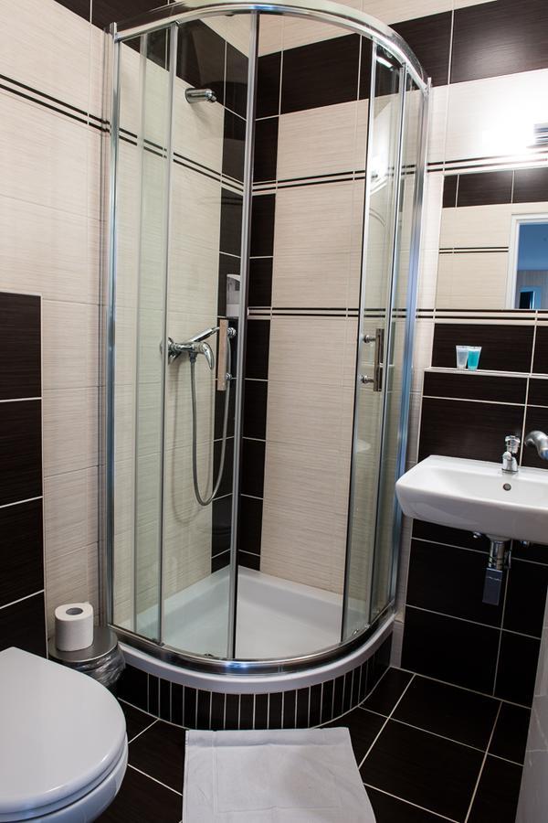 Břeclav Hotel Imos المظهر الخارجي الصورة